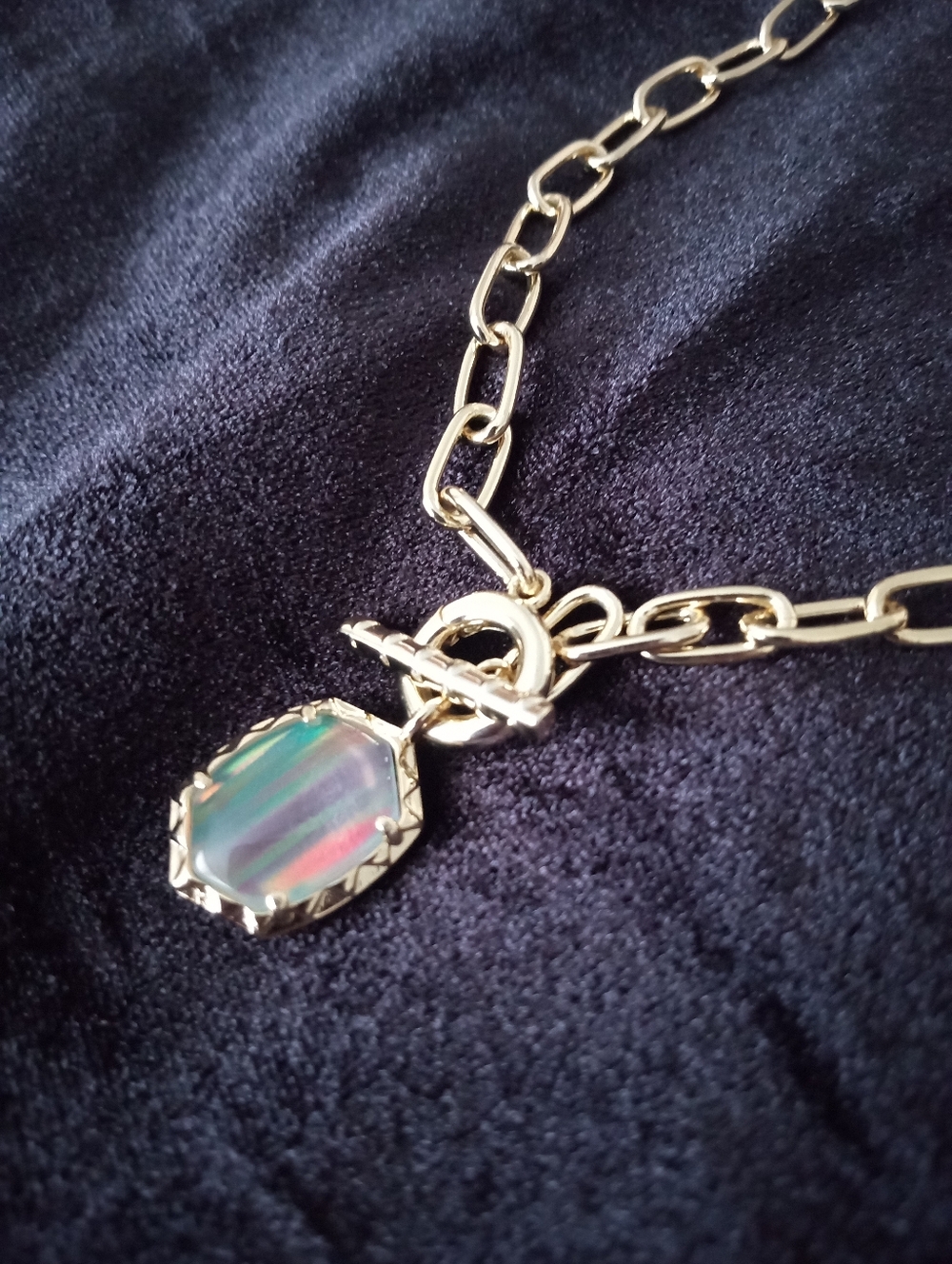 Kendra Scott Gold-Tone Toggle Necklace with Iridescent Opal Pendant